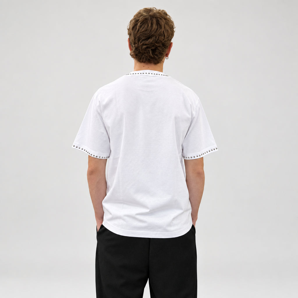 T-Shirt Borchiata