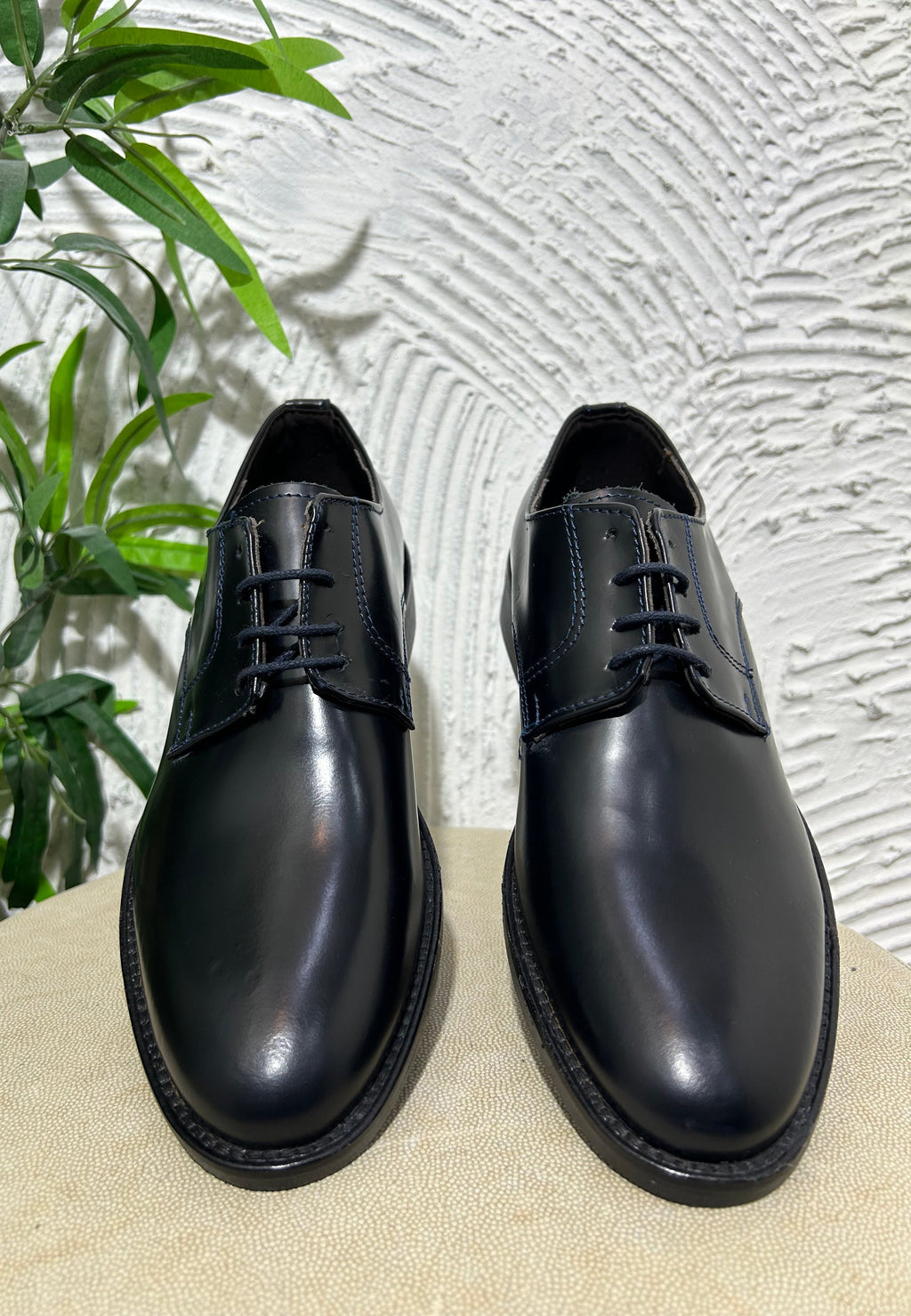 Scarpe modello derby in pelle abrasivata blu