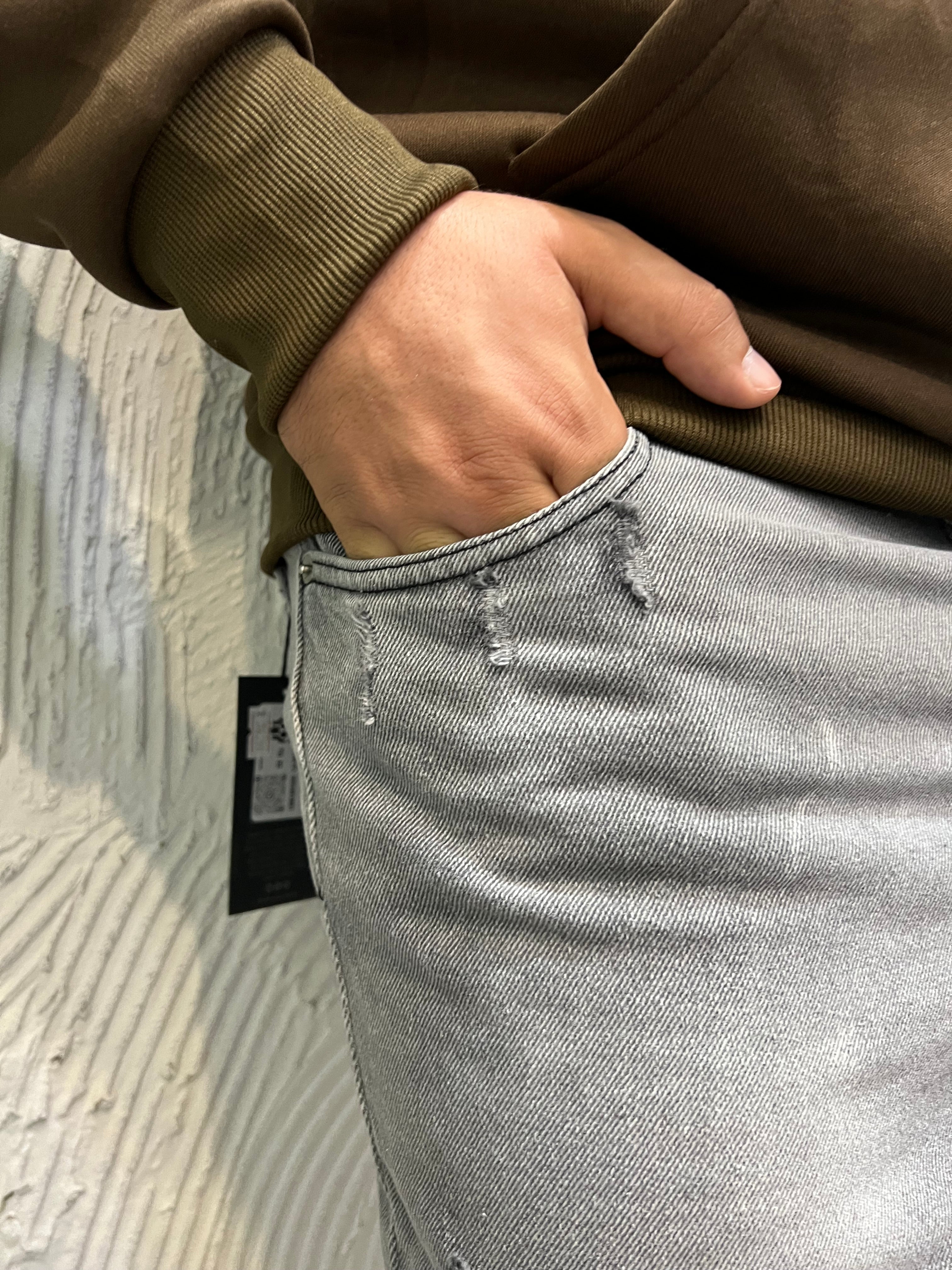 JEANS LOOSE FIT GREY