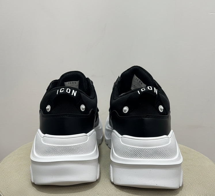 ICON Sneakers Versus