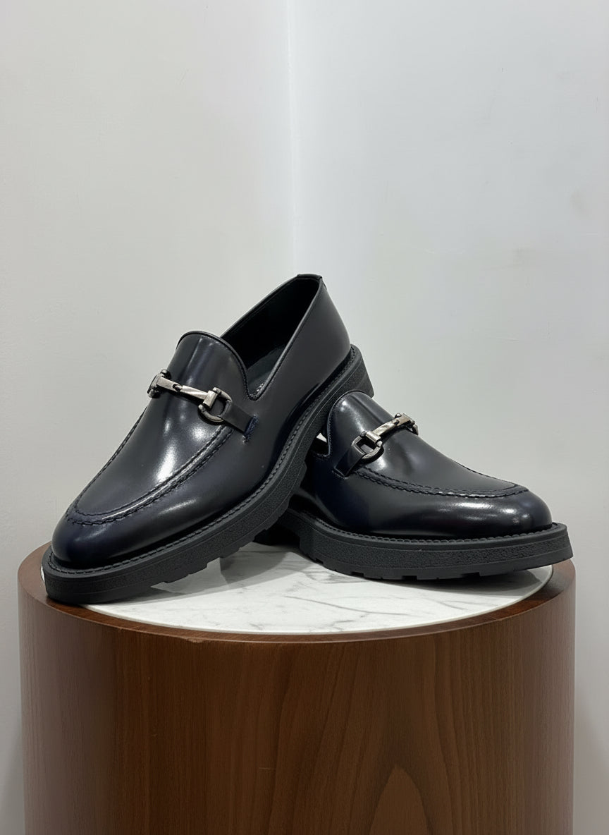 Mocassino placchetta fondo roccia